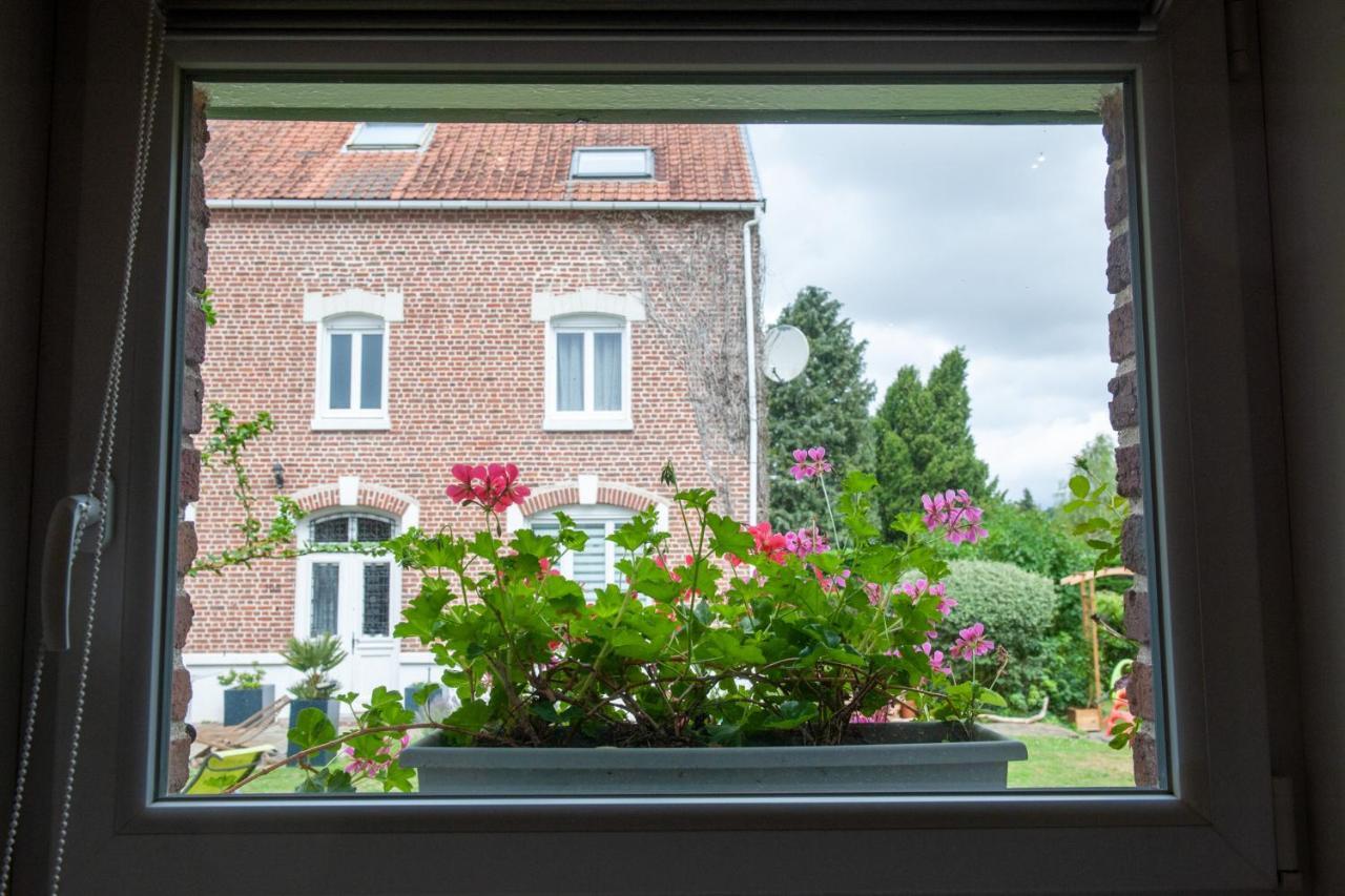 L'Heure Bleue Gites Et Chambres D'Hotes Givenchy-en-Gohelle Exterior photo